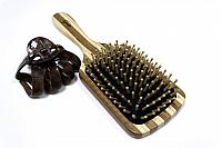 2011 09 19 0777 hair brush and clip
